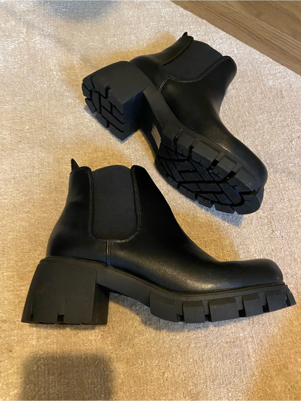 Soda Black Chunky Chelsea Heeled Ankle Boots